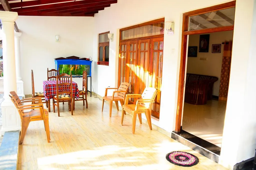 Marcelin Family Villa Negombo Pensión